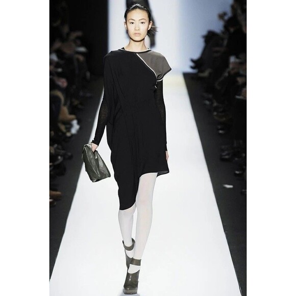 BCBGMAXAZRIA Runway Asymmetrical Cold Shoulder Color Block Tunic Dress Size XS - Picture 2 of 15